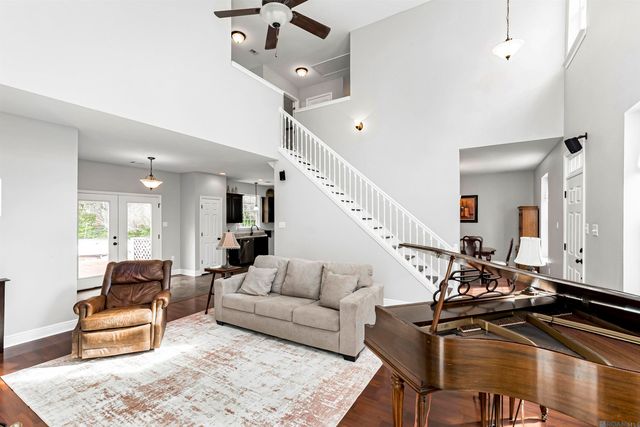 9839 Byrnes Rd, St Francisville, LA 70775