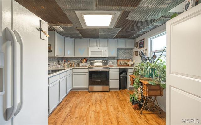 12620 County Road 2210, St James, MO 65559