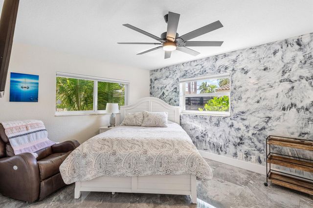 2200 SE 9th Street, Pompano Beach, FL 33062