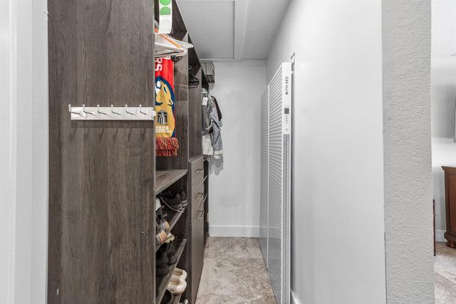 2200 SE 9th Street, Pompano Beach, FL 33062