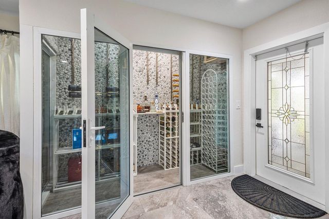 2200 SE 9th Street, Pompano Beach, FL 33062