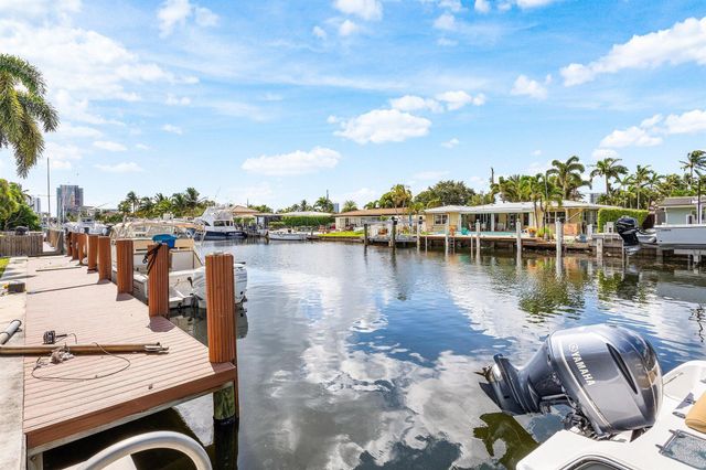 2200 SE 9th Street, Pompano Beach, FL 33062