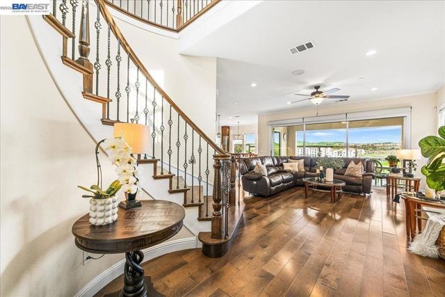 205 205 Zinnia Ct, San Ramon, CA 94582