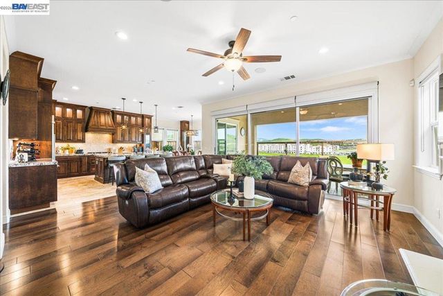 205 205 Zinnia Ct, San Ramon, CA 94582