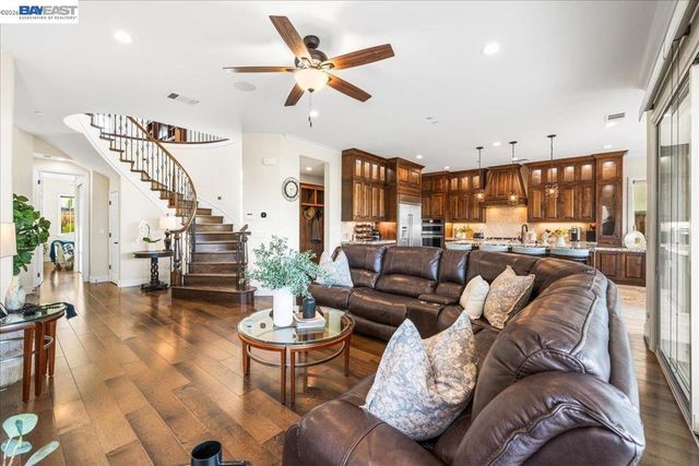 205 205 Zinnia Ct, San Ramon, CA 94582