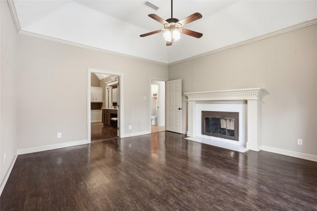 708 Bayou Crest Circle, Dickinson, TX 77539