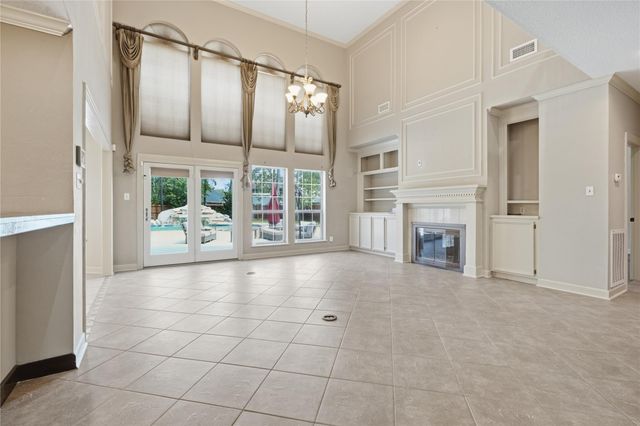 708 Bayou Crest Circle, Dickinson, TX 77539