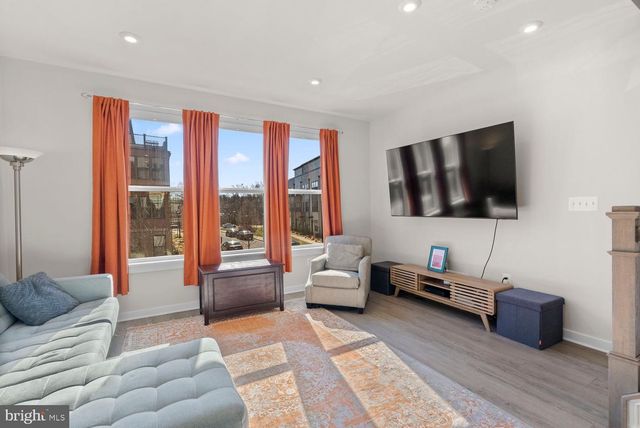 2505 NICHOLSON ST, Hyattsville, MD 20782