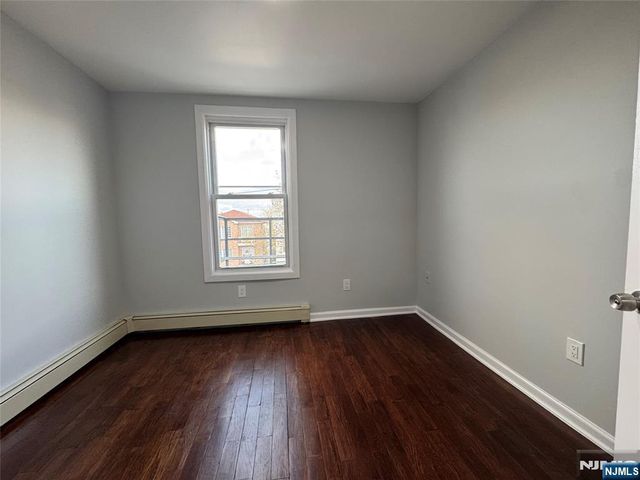 100 Pennsylvania Avenue Apt 3, Newark, NJ 07114