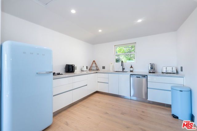 8501 Hedges Place, Los Angeles, CA 90069