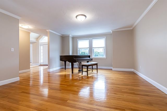 11 Lojko Drive, Nashua, NH 03062