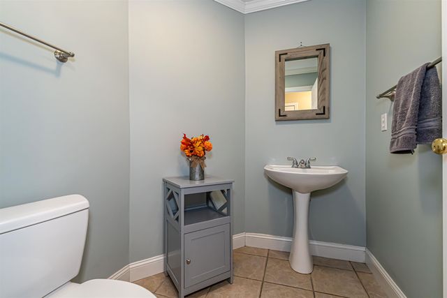 11 Lojko Drive, Nashua, NH 03062