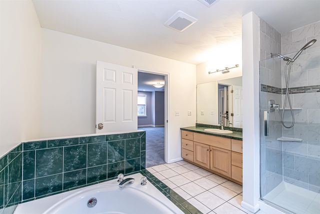 11 Lojko Drive, Nashua, NH 03062