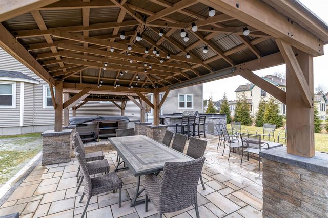 11 Lojko Drive, Nashua, NH 03062