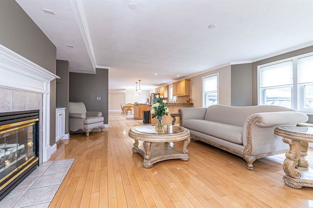 11 Lojko Drive, Nashua, NH 03062