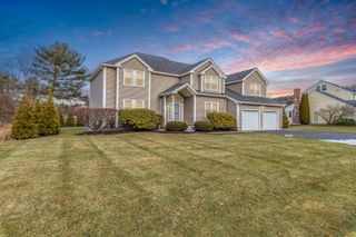 11 Lojko Drive, Nashua, NH 03062