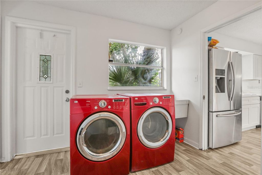 Image 14 of property listing at 5310 NADINE STREET, Orlando, FL 32807