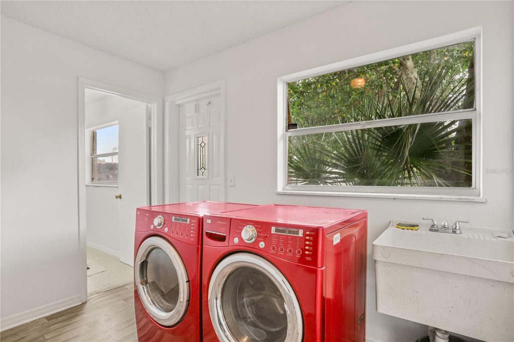 Image 15 of property listing at 5310 NADINE STREET, Orlando, FL 32807