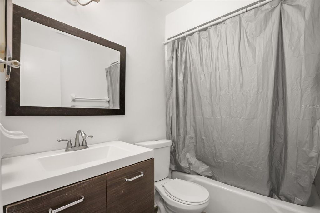 Image 21 of property listing at 5310 NADINE STREET, Orlando, FL 32807