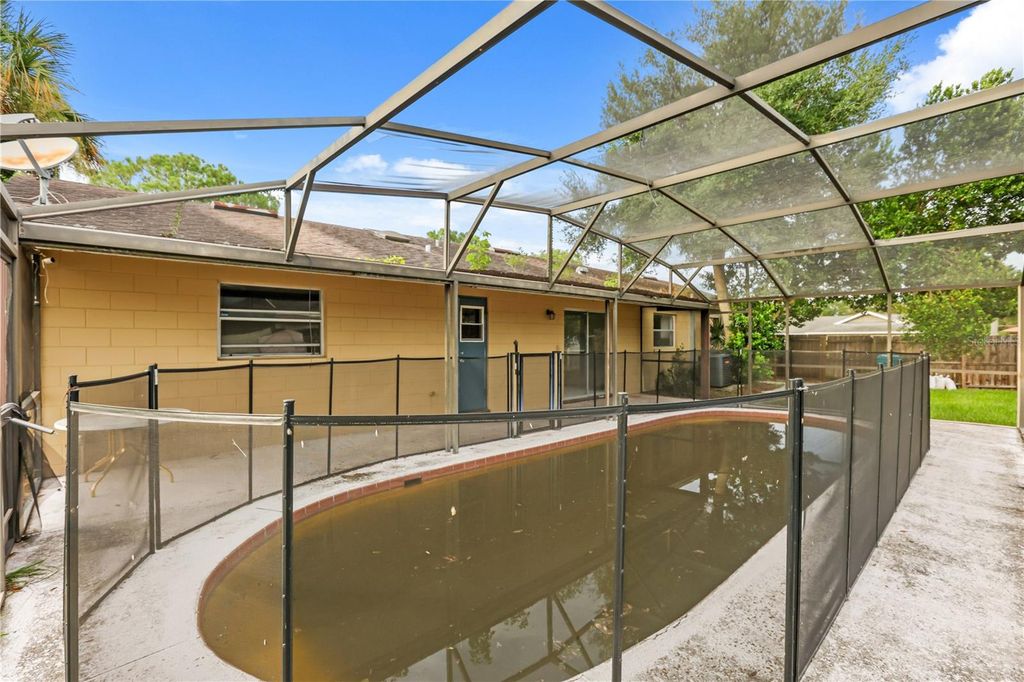 Image 23 of property listing at 5310 NADINE STREET, Orlando, FL 32807