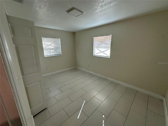 4305 E HENRY AVENUE, Tampa, FL 33610