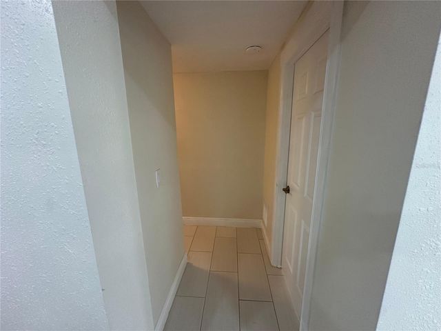 4305 E HENRY AVENUE, Tampa, FL 33610