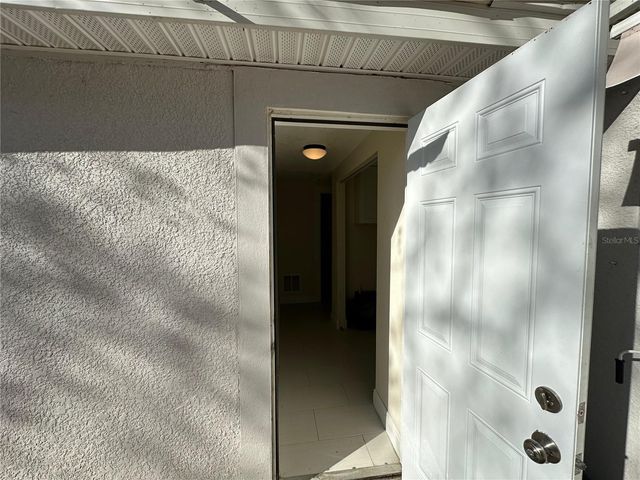 4305 E HENRY AVENUE, Tampa, FL 33610