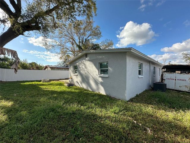 4305 E HENRY AVENUE, Tampa, FL 33610