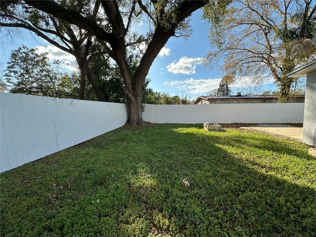 4305 E HENRY AVENUE, Tampa, FL 33610