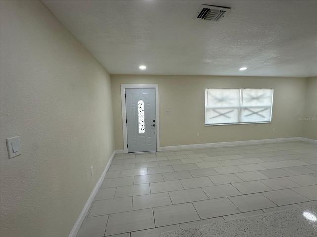 4305 E HENRY AVENUE, Tampa, FL 33610