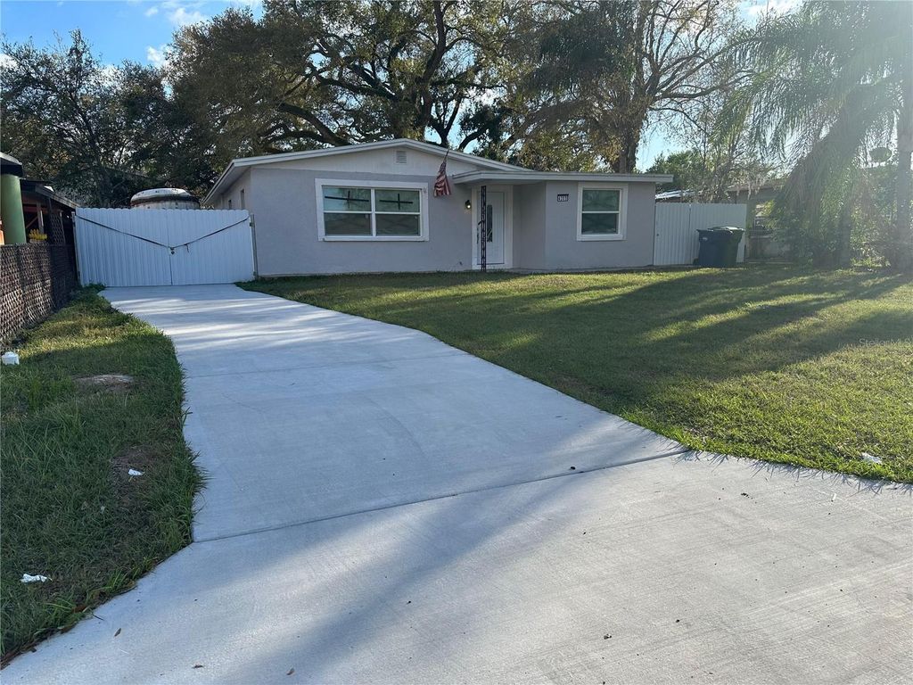 4305 E HENRY AVENUE, Tampa, FL 33610