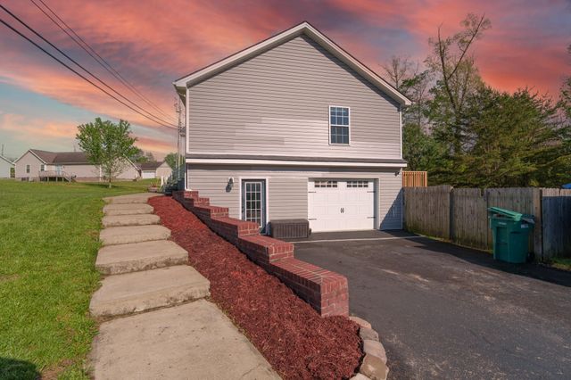 28 Hibiscus Court, Morehead, KY 40351