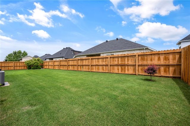 620 Chaparral Street, Centerton, AR 72719