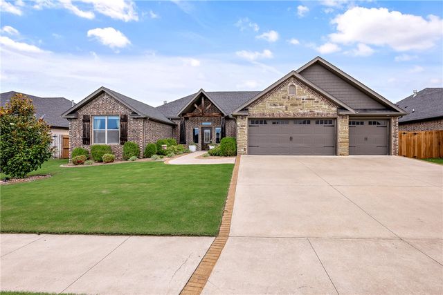 620 Chaparral Street, Centerton, AR 72719