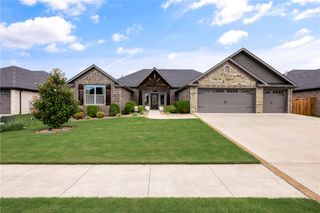 620 Chaparral Street, Centerton, AR 72719