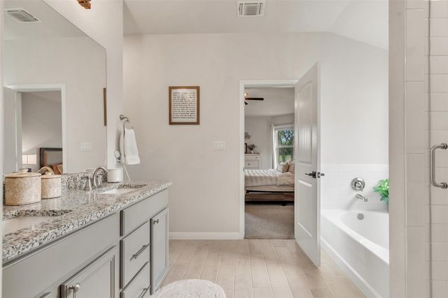 155 Tom Kite DR, Burnet, TX 78611