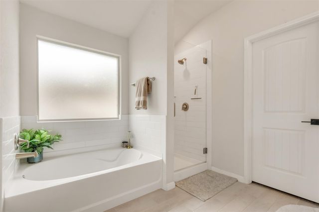 155 Tom Kite DR, Burnet, TX 78611