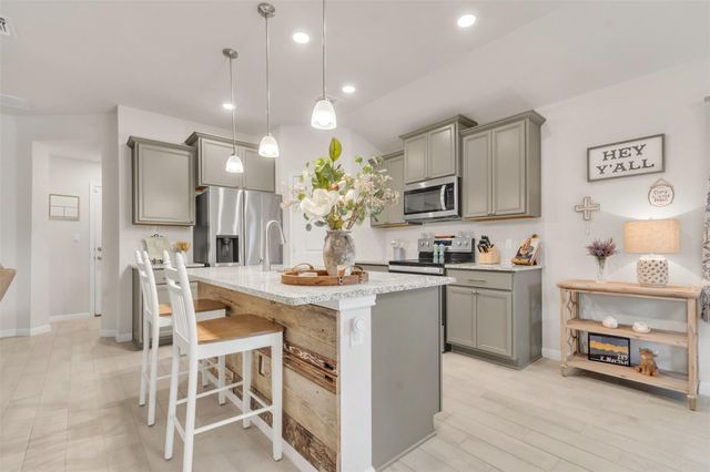 155 Tom Kite DR, Burnet, TX 78611