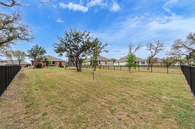 155 Tom Kite DR, Burnet, TX 78611