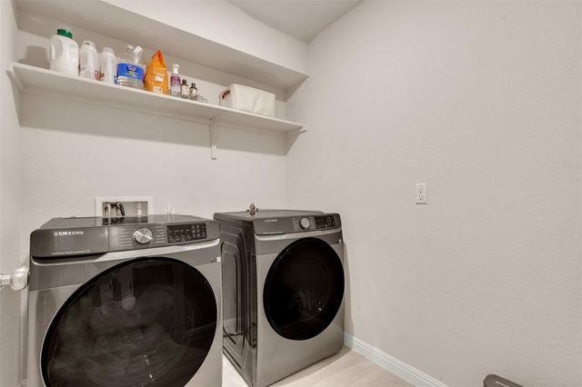 155 Tom Kite DR, Burnet, TX 78611