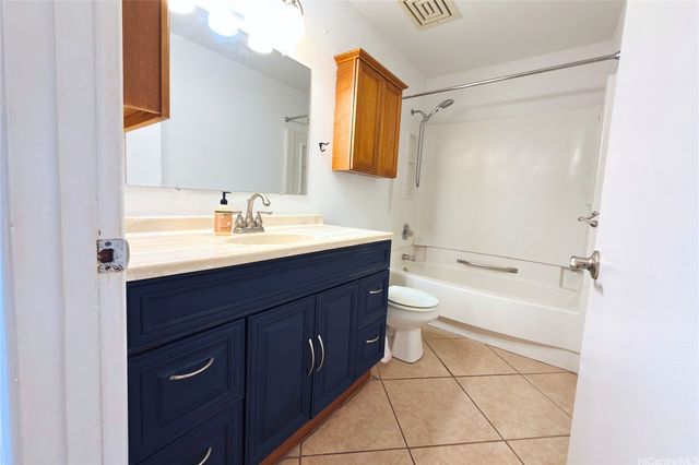 46-263 Kahuhipa Street B311, Kaneohe, HI 96744