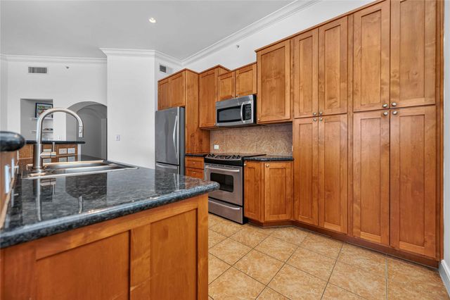 1010 Rosine Street 35, Houston, TX 77019