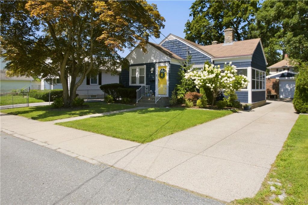 16 Minnesota Street, Providence, RI 02904