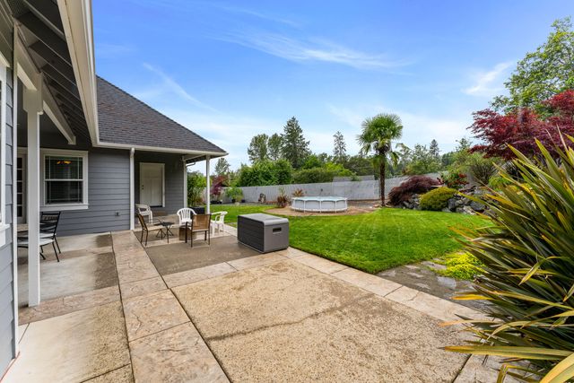 212 NW Canyon View Drive, Grants Pass, OR 97526