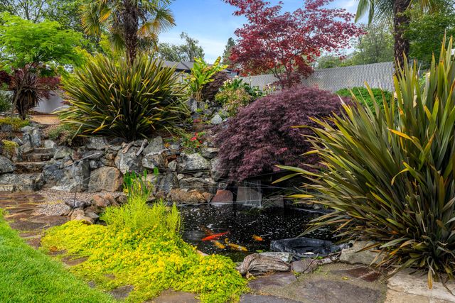 212 NW Canyon View Drive, Grants Pass, OR 97526