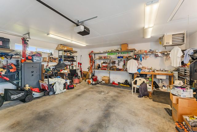 212 NW Canyon View Drive, Grants Pass, OR 97526