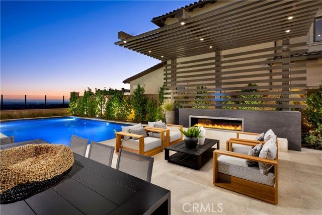 560 PENINSULA, Irvine, CA 92602