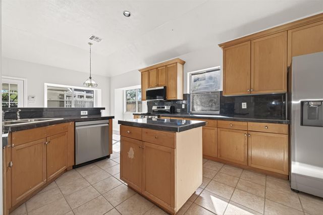 3811 Stableridge Drive, Houston, TX 77014