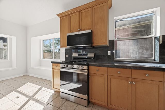 3811 Stableridge Drive, Houston, TX 77014