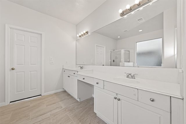 3811 Stableridge Drive, Houston, TX 77014